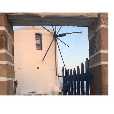 Milos Vaos Windmill Plaka  Room photo